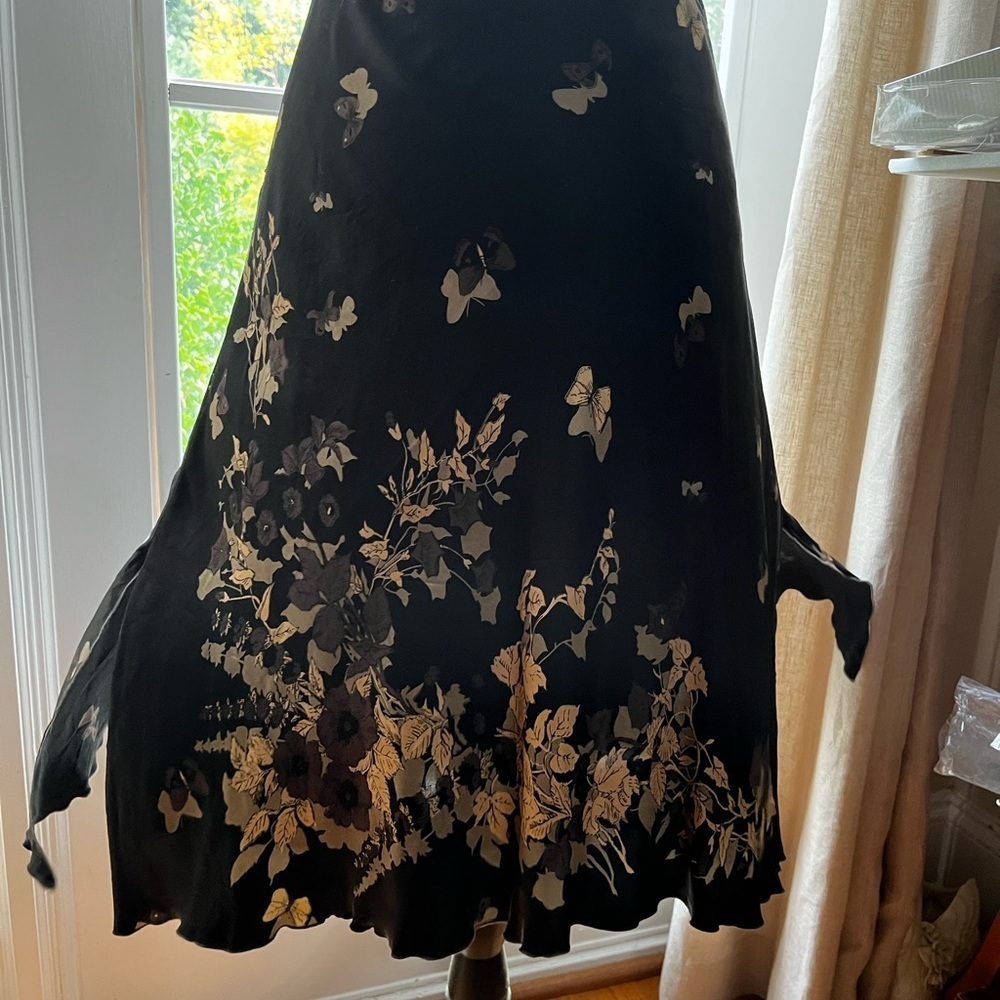 Elegant Black Floral butterfly Skirt - Picture 5 of 16